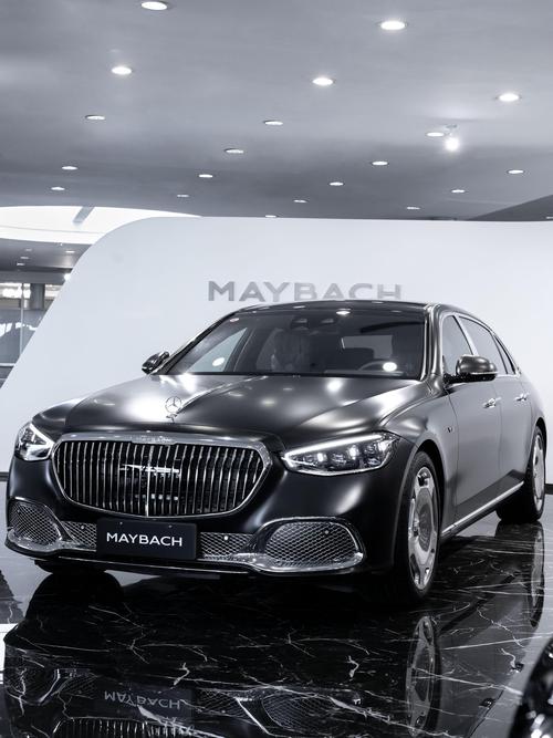 重庆136岚图汽车的售后服务让用户无忧出行，迈巴赫未来的豪华车趋势